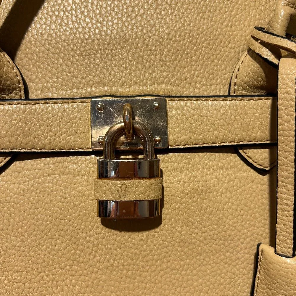 Dasein Pebbled Leather Bag - Picture 4 of 9